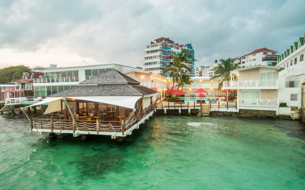 hotel-decameron-los-delfines-2